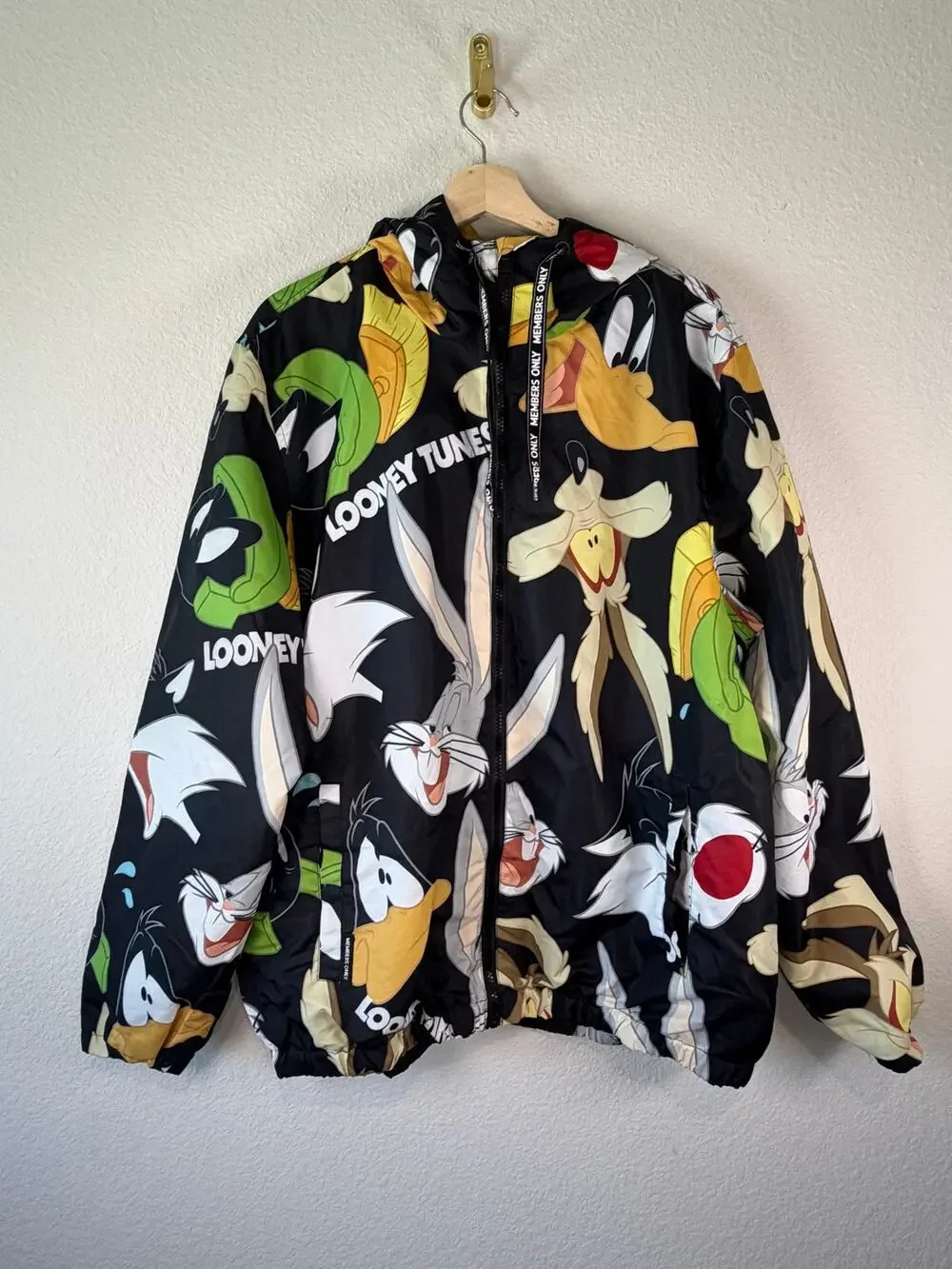 Members Only x Looney Tunes Mash Up Windbreaker Jacket Black Mens XL